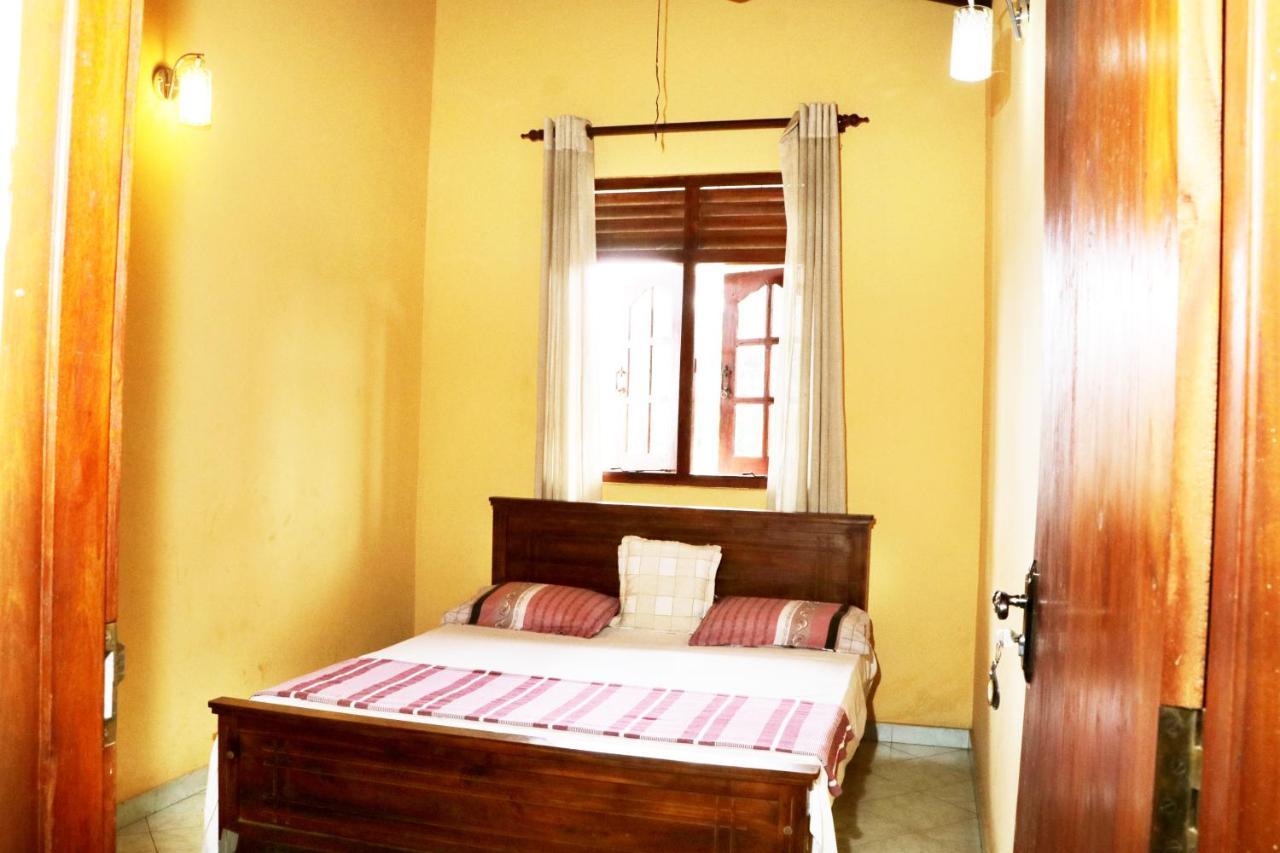 Ariyadasa Guest House 高尔 外观 照片